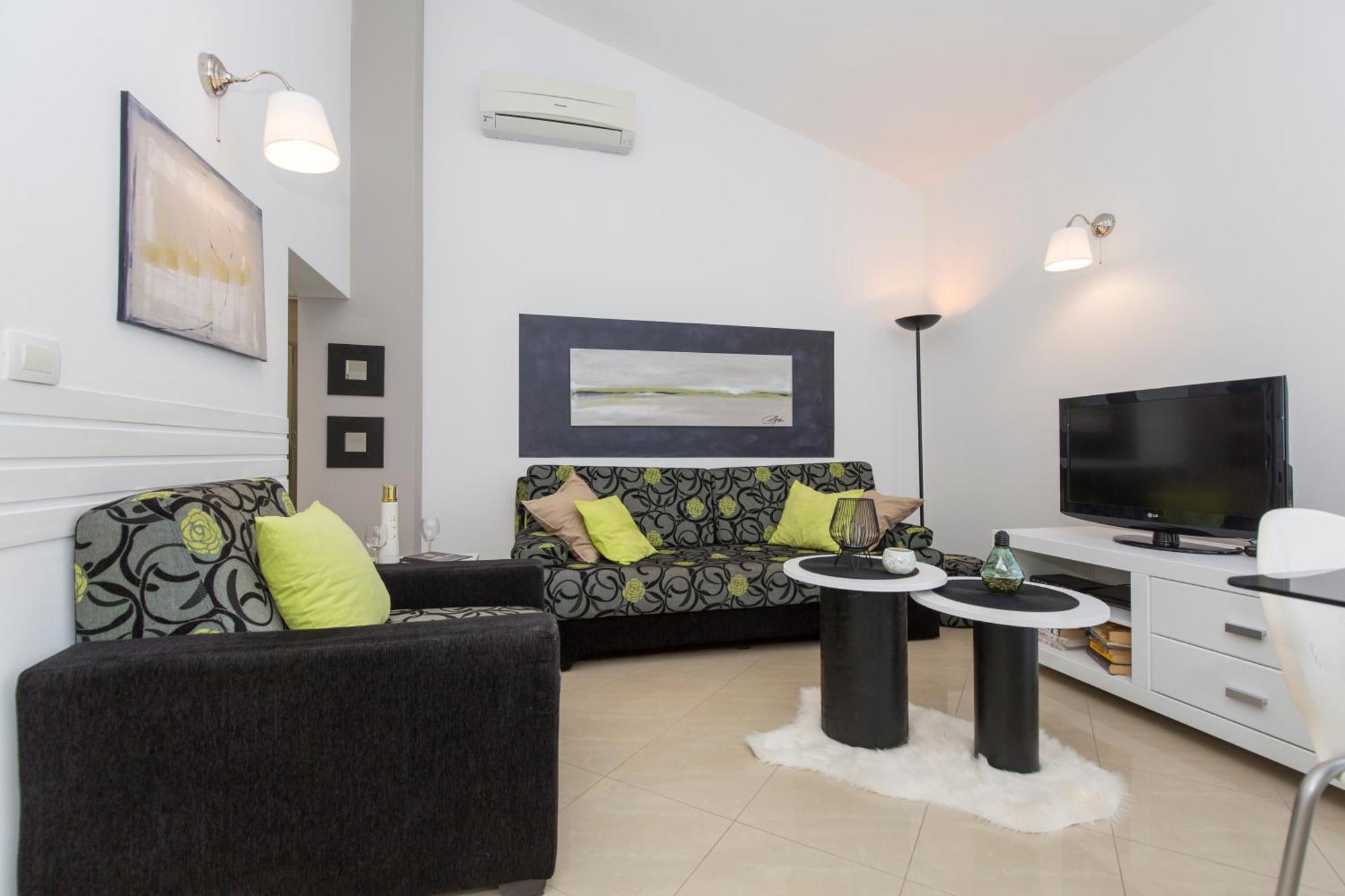 Adorable Holiday House Lilla-With Pool-Near Old Town Labin Labin  Exterior foto