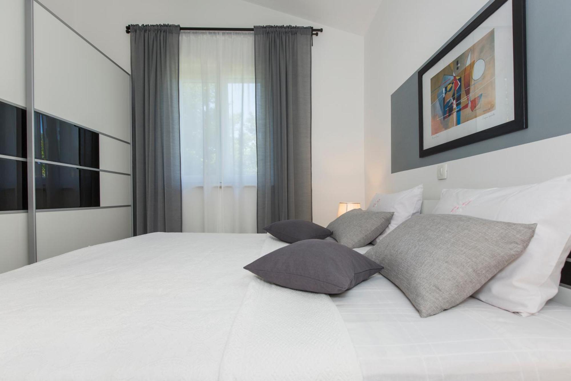 Adorable Holiday House Lilla-With Pool-Near Old Town Labin Labin  Exterior foto