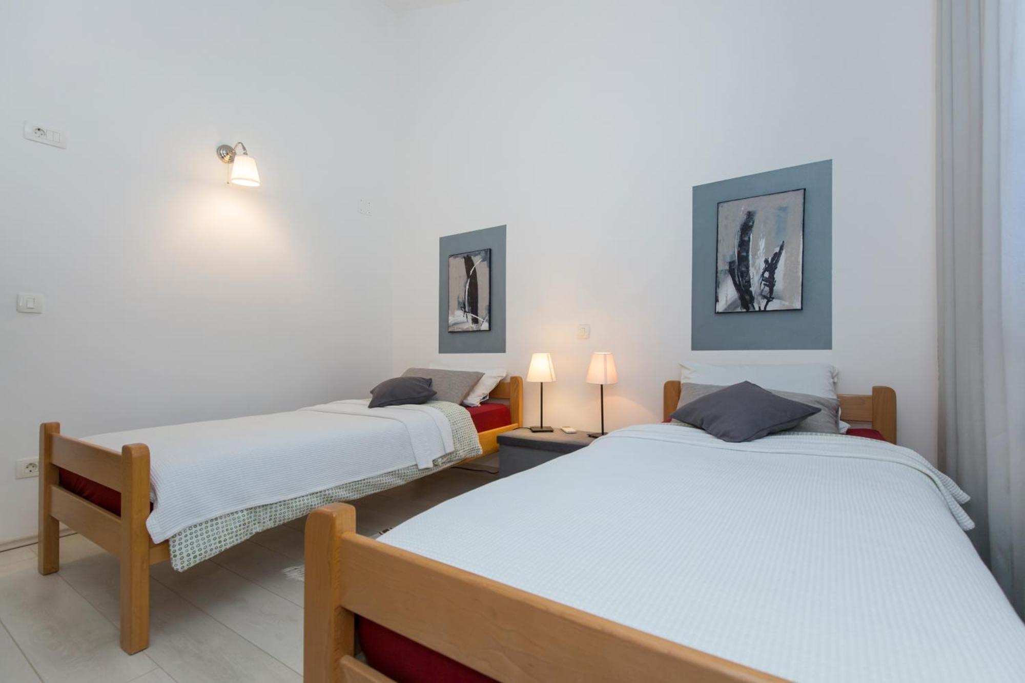Adorable Holiday House Lilla-With Pool-Near Old Town Labin Labin  Exterior foto